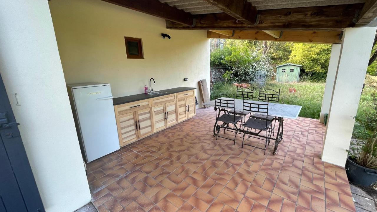 Le Cabanon Hotel Collobrières Eksteriør billede