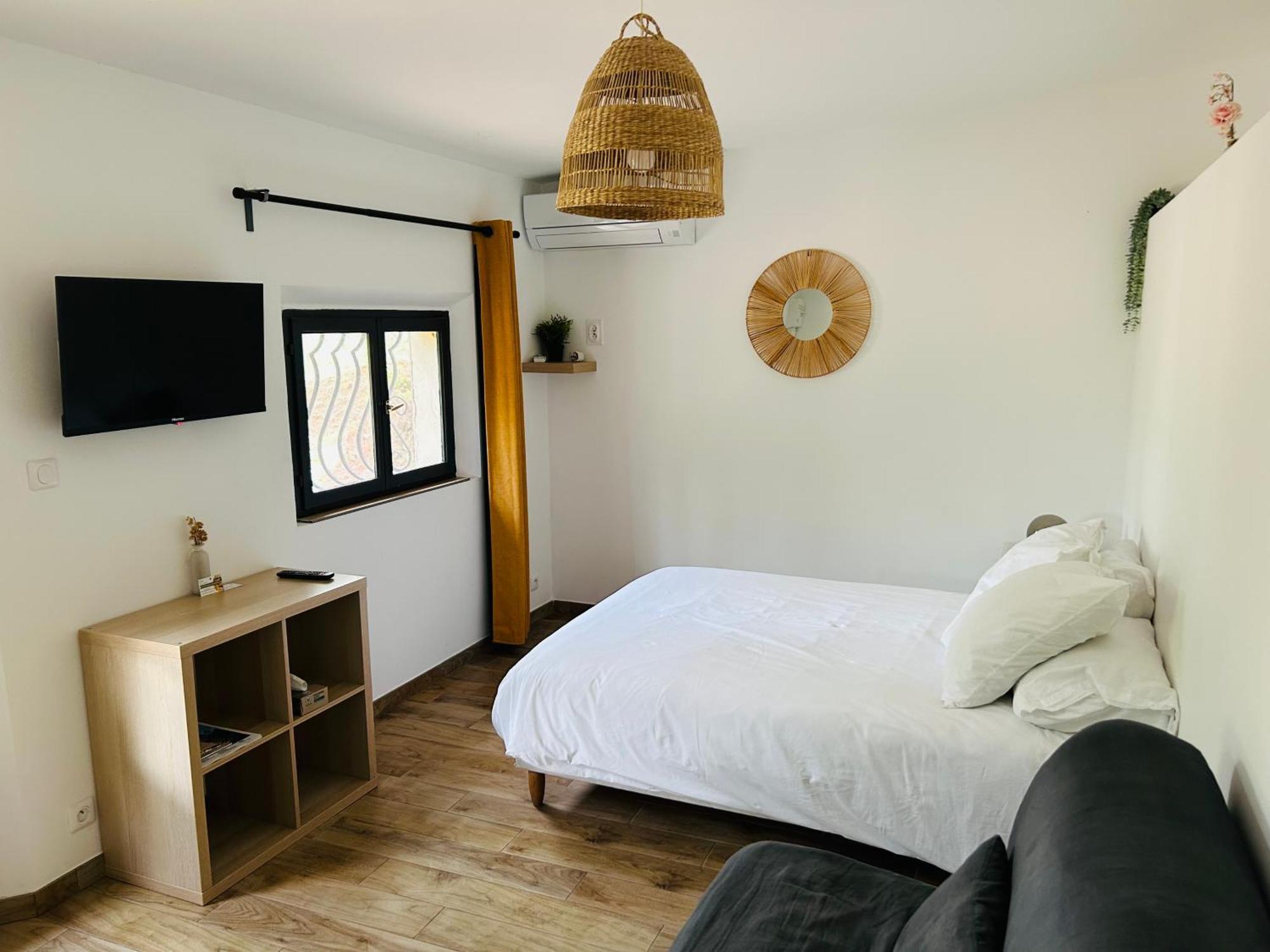 Le Cabanon Hotel Collobrières Eksteriør billede